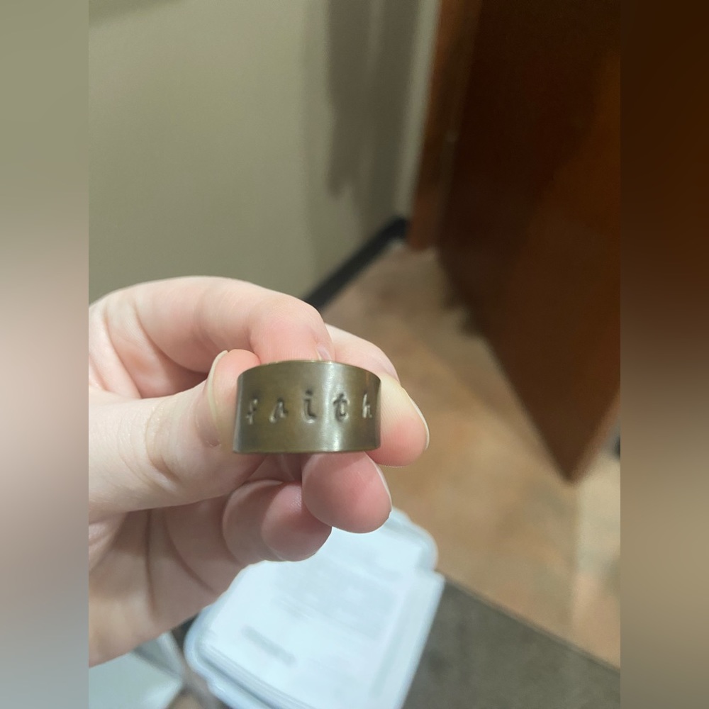 5/$10 | Face First | Faith Ring | One Size